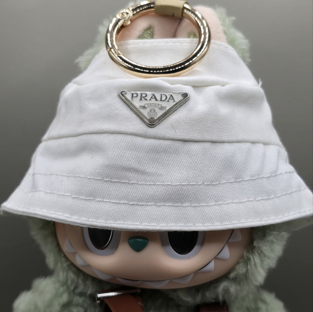 Labubu Clothes - Prada Outfit - Picture 3 of 6